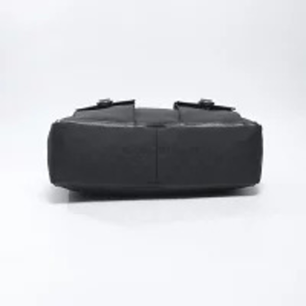 Gucci GG Canvas Shoulder Bag Black - Picture 8 of 13